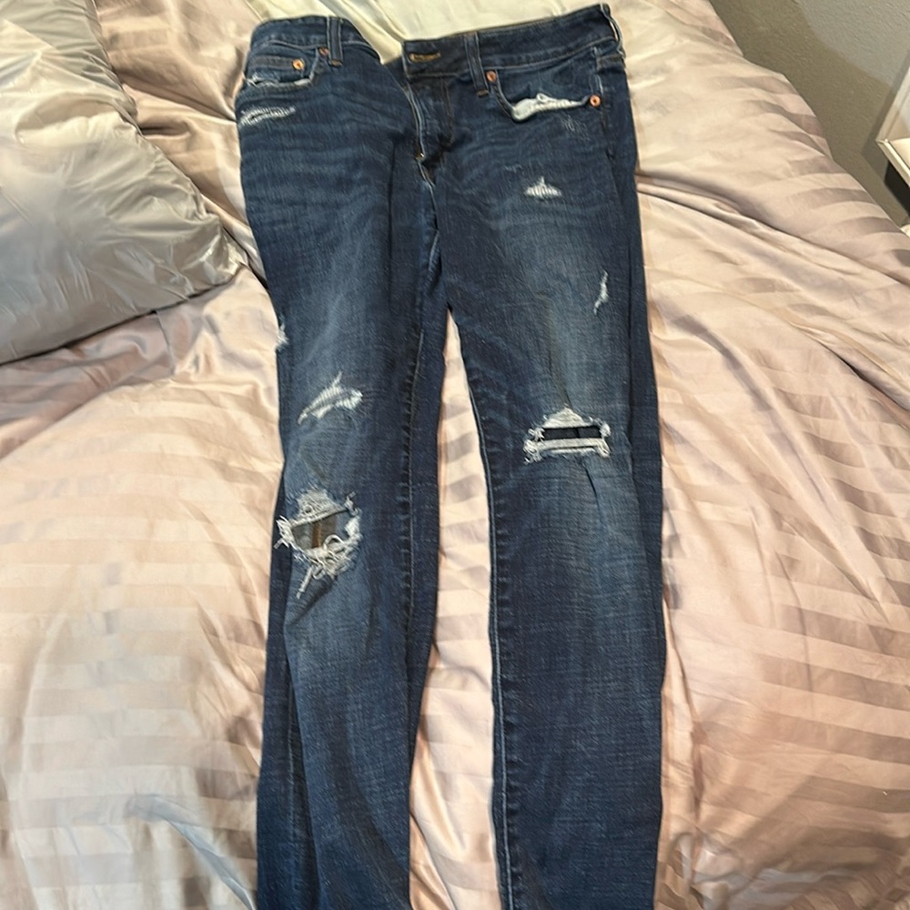 Ripped jeans from American Eagle. Size 33x32